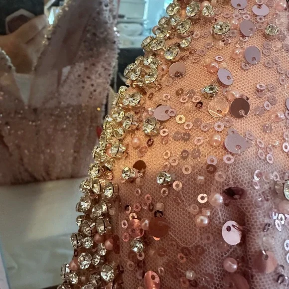 (89) ❤️ BNWT MAC DUGGAL EMBELLISHED PLUNGE NECK SLEEVELESS TRUMPET GOWN #68… - Picture 7 of 11